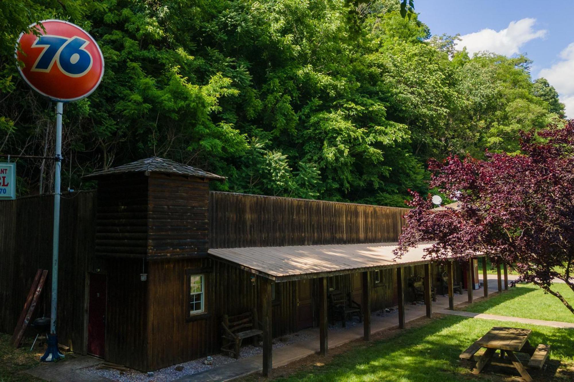 Seneca Pines Lodge Seneca Rocks Exterior foto